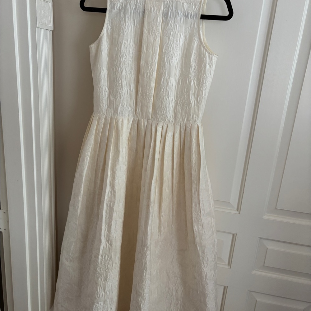 Elegant White BURU Pink Label Sleeveless Button-Down Dress - Picture 5 of 7